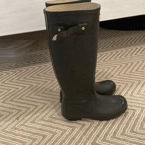 Hunter Black Boots textured 8 Rare